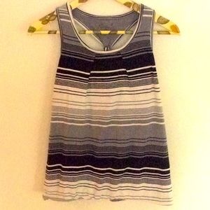 Prana tank with built in shelf bra.